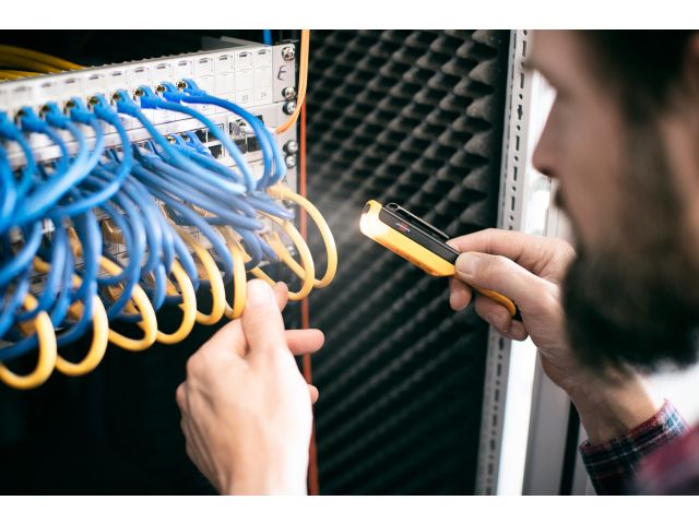 Фонарь светодиодный карманный 107+10Лм Brennenstuhl Penlight HL100 (Зажим со встроенным магнитом)