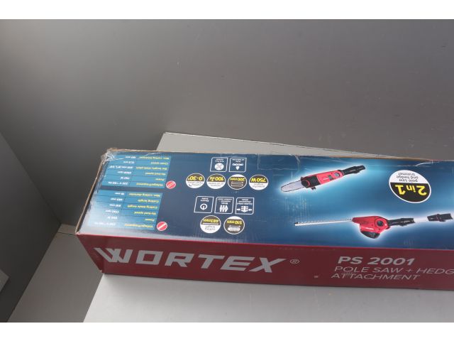 Высоторез WORTEX PS 2001 + насадка-кусторез в кор. уцененный (0000106758) (750 Вт, шина 8", автосмазка, телескоп. штанга  до 2 м)