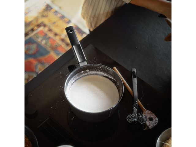 Соусник с крышкой 2,5л Hard Face FISKARS