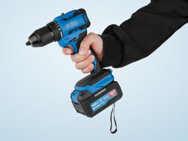 Аккум. дрель-шуруповерт BULL SR 1804 R-series Xcase XLTpro БЕСЩЕТ., Импульс., 18 В, 50 Н*м, 2х4 А*ч (шурупы до 10 мм)