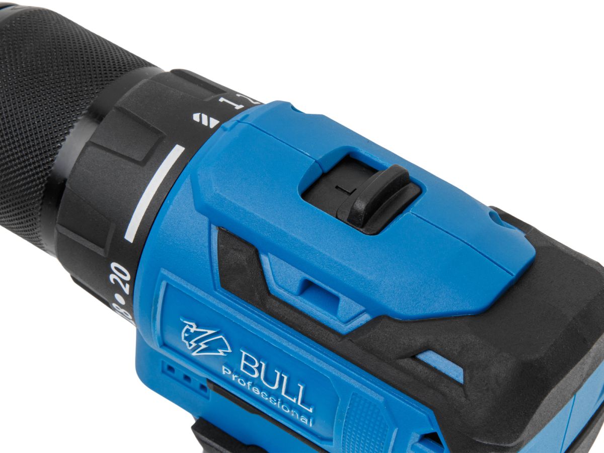 Аккум. дрель-шуруповерт BULL SR 1804 R-series Xcase XLTpro БЕСЩЕТ., Импульс., 18 В, 50 Н*м, 2х4 А*ч