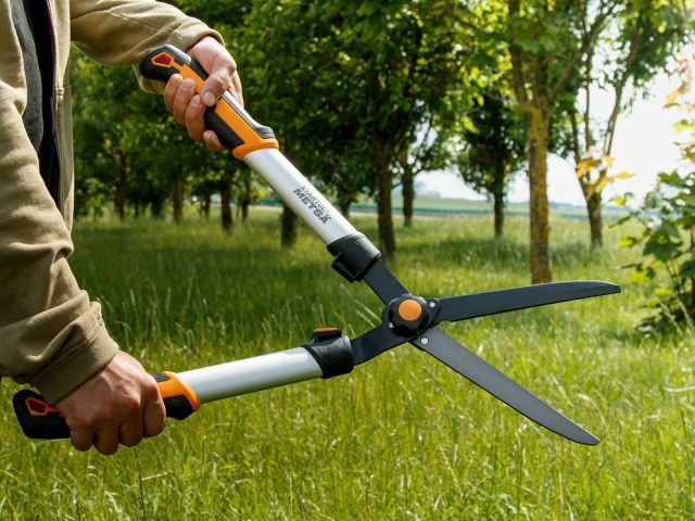 Кусторез с прямыми лезвиями 62см STARTUL METSA (ST6496-01) (ножницы для живой изгороди)