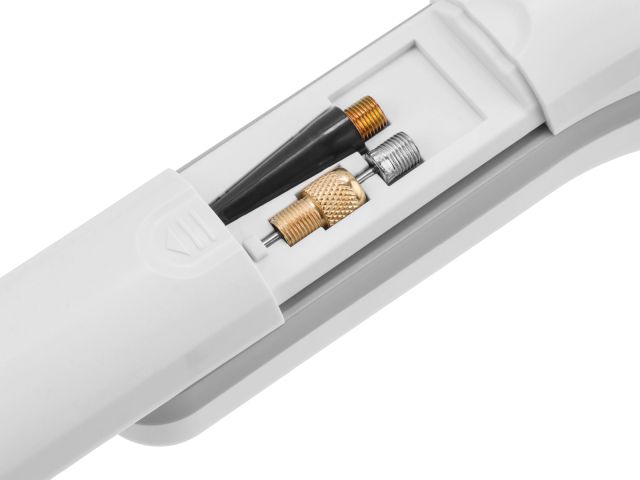 Компрессор автомобильный ECO AE-005 Comfort (7,4 В, 40 Вт, 16 л/мин, 4000 мА·ч, 10 Бар, LED дисплей, фонарь, 3 насадки, сумка.)