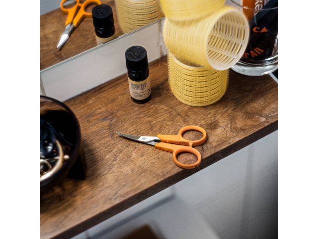 Ножницы маникюрные изогнутые 10см Classic Fiskars