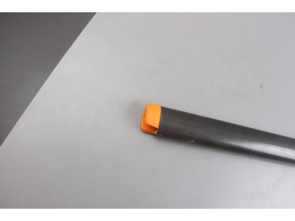 Черенок алюминиевый телескопический большой QuikFit FISKARS уцененный (0036297822)