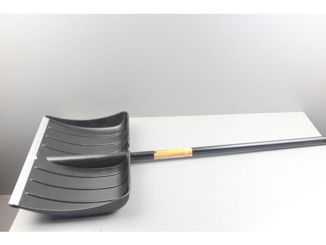 Скрепер для снега Solid FISKARS уцененный (0052250240) (длина: 1540мм; ширина: 520мм)