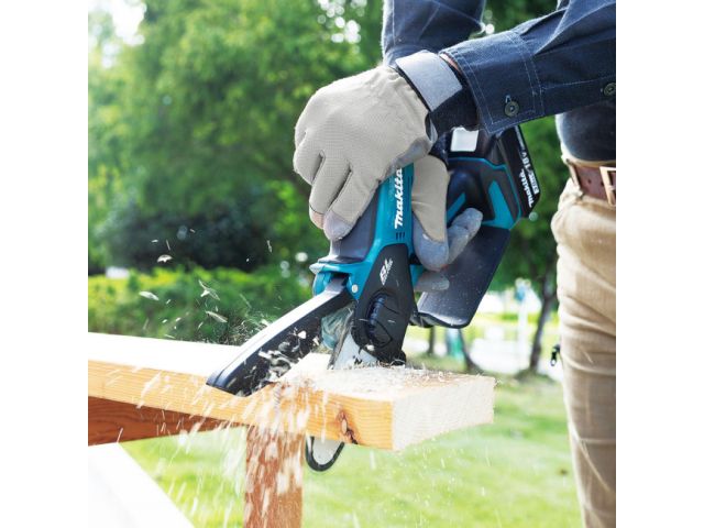 Аккум. пила цепная MAKITA DUC101SF шина 10 см (4"), 0.325", 1.1 мм в кор. (18.0 В 1 акк.3.0 А/ч Li-Ion, ЗУ DC18SD)