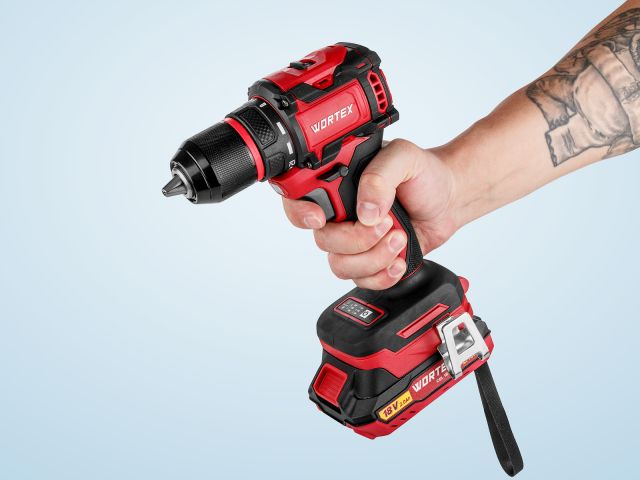Аккум. дрель-шуруповерт WORTEX BD 2025-1 DLi в чем. ALL1 XLT БЕСЩЕТ, 18 В, 50 Н*м, 2х2 А*ч, БЗП 13 м (шурупы до 9 мм, защита от перегрузки и