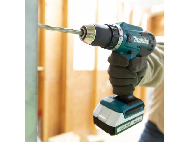 Аккум. шуруповерт MAKITA 18.0 В, G-series DF488D004 в кейсе (18.0 В, G-series 2 акк., 2.0 А/ч Li-Ion, 2 скор., 42 Нм, шурупы до 13 мм, з/у)