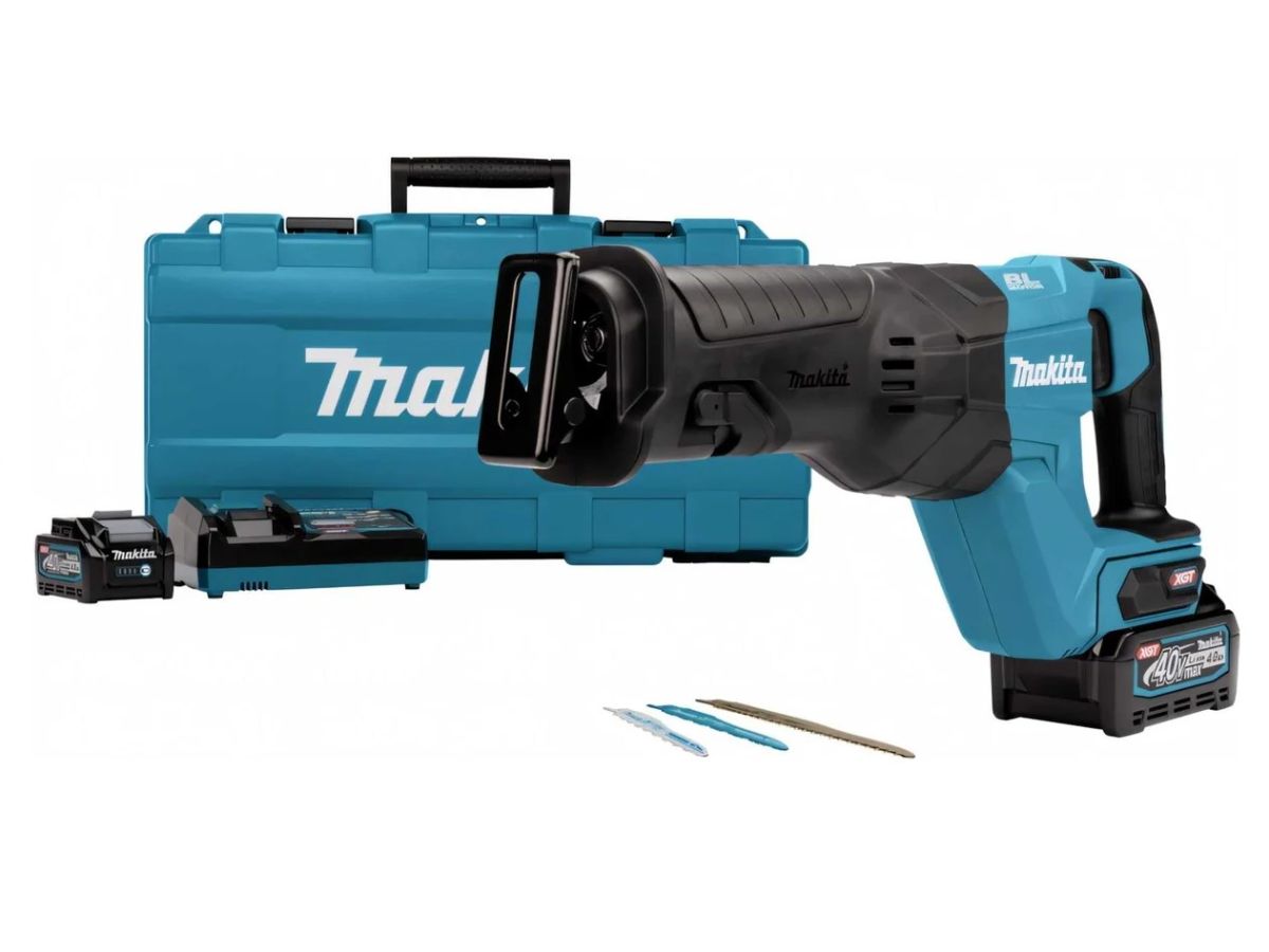 Аккум. сабельная пила MAKITA XGT JR001GM201 в чем.