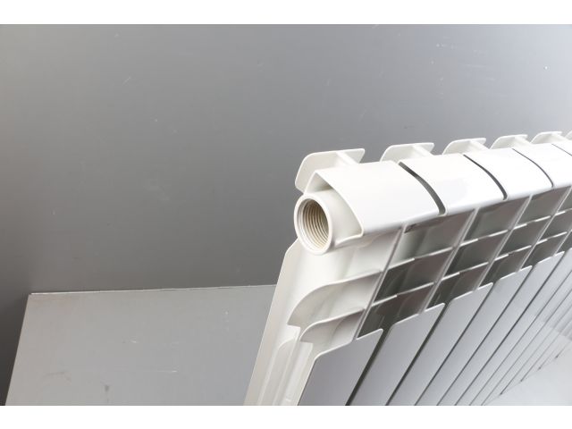 Радиатор биметаллический 500/80, 10 секций, серия Гродно, AV Engineering уцененный (0140472906) (Вес 12.7 кг, теплоотдача 1330 Вт)