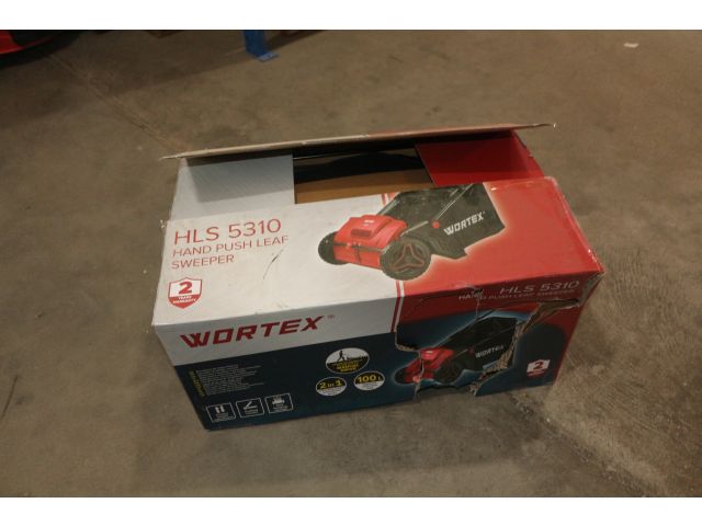 Собиратель листьев механический WORTEX HLS 5310 в кор. шир. 53 см., выс. 5-40 мм. уцененный (02464 (Ручной привод, регулировка высоты, мусор