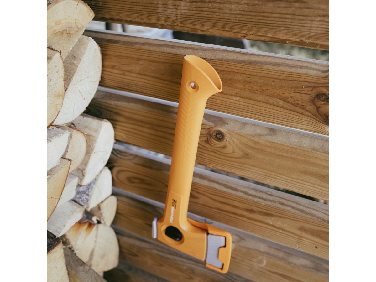 Топор туристический ультралегкий X13 FISKARS