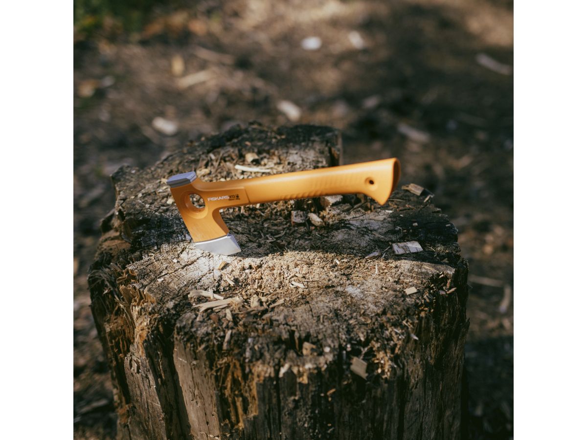Топор туристический ультралегкий X13 FISKARS