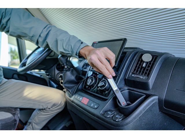 Фонарь-переноска аккумуляторный 200 Лм PL 200 AC Brennenstuhl (IP20; USB Type-C кабель в комплекте)