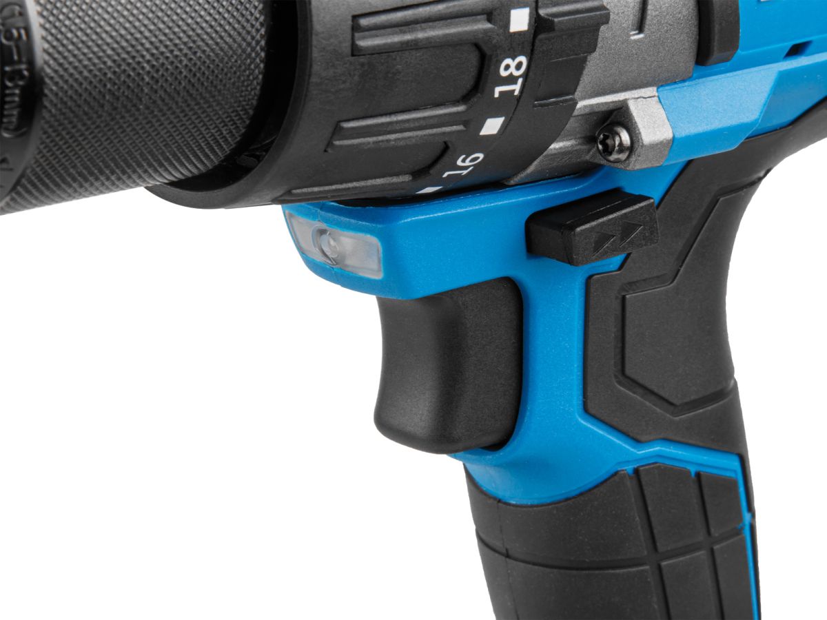 Аккум. дрель-шуруповерт BULL SR 1805 в чем. XLTpro, 2х4 А*ч, БЕСЩЕТ., 18 В, 120 Н*м, БЗП(мет.) 13 мм