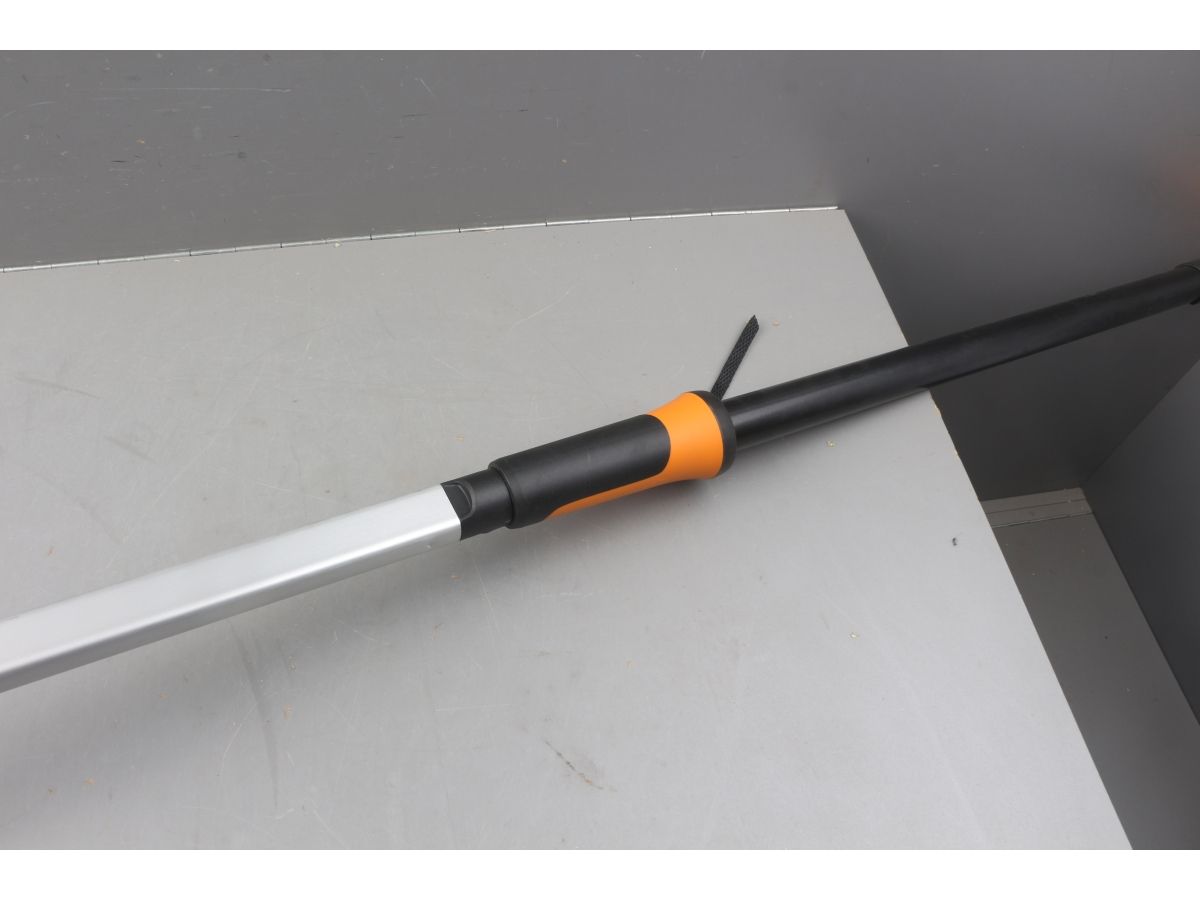 Сучкорез универсальный UPX82 FISKARS PowerGear уцененный (0712097900)