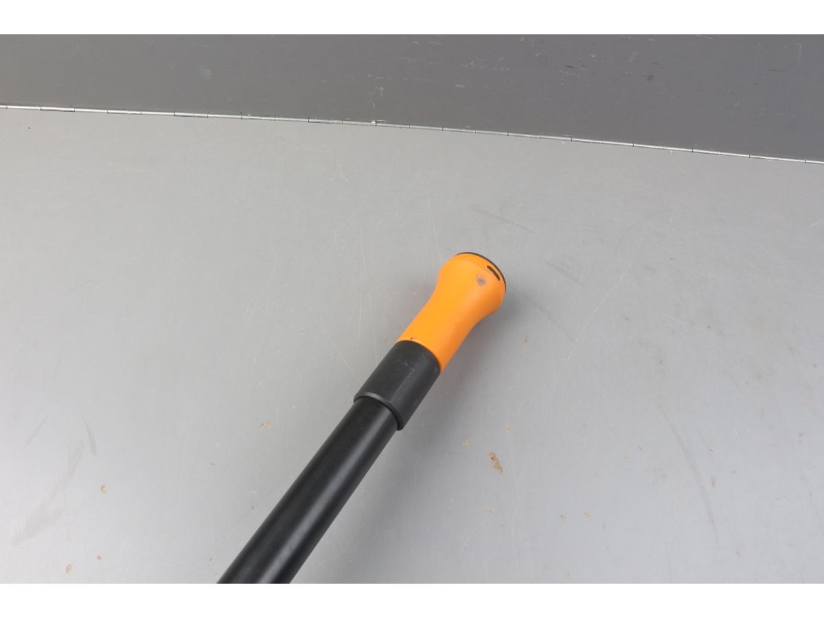 Сучкорез универсальный UPX82 FISKARS PowerGear уцененный (0712097900)