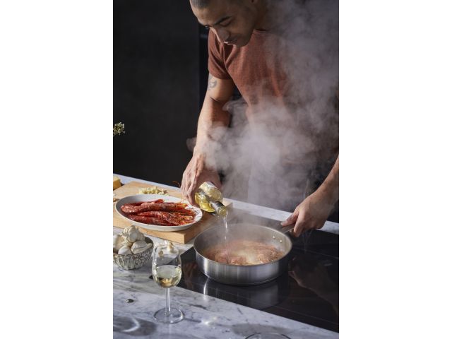 Сотейник 26 см с крышкой All Steel Fiskars