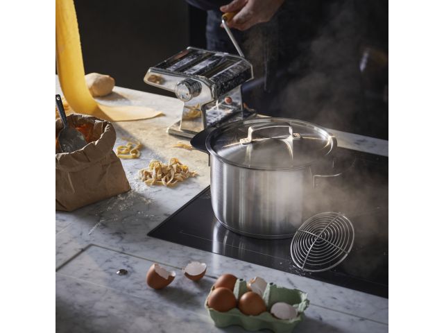 Кастрюля 5л All Steel Fiskars (с крышкой)