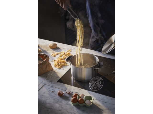 Кастрюля 5л All Steel Fiskars (с крышкой)