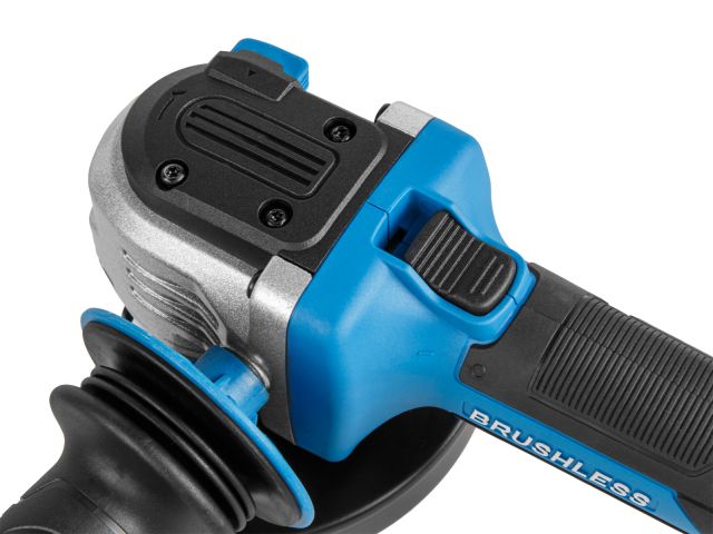 Аккум. углошлифмашина BULL CSG 1812-1 SR Xcase XLTpro 1x4 Ач БЕСЩЕТ, 125 мм, рег. об., 10 000 об/мин (Безредукторный тип, плав пуск, конст. 