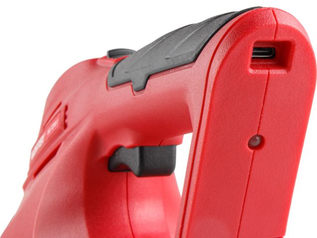 Аккум. ножницы садовые WORTEX SG 7215-1 в кор. + насадка-кусторез (7.2 В, 1 акк., 2.0 А/ч, Li-Ion, шир. 100 мм (для травы), длина 200 мм (ку