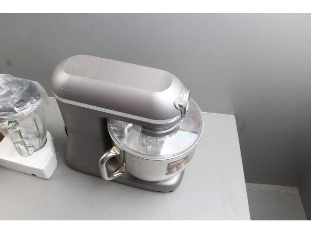 Кухонный комбайн NORMANN AFP-965 уцененный (0989329110) б/у (0989329110) (2000 Вт; регул.скор.; 12 функций; чаша миксера 7 л; чаша блендера 