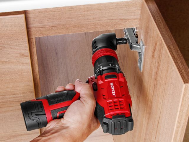 Аккум. дрель-шуруповерт WORTEX BD 1215 LiSET в чем. + 2 насадки, 12 В, 30 Н*м, 2х1.5 А*ч, БЗП 10 мм (Быстросъемный патрон, шурупы до 6 мм)