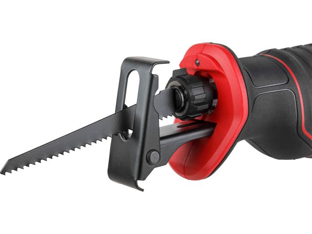 Аккум. сабельная пила WORTEX CSR 1118-1 в кор. ALL1 XLT SET 18В, 4 Ач акб, дер. 110 мм (18 В, 4 Ач акб, зу, дерево до 110 мм, металл до 6 мм