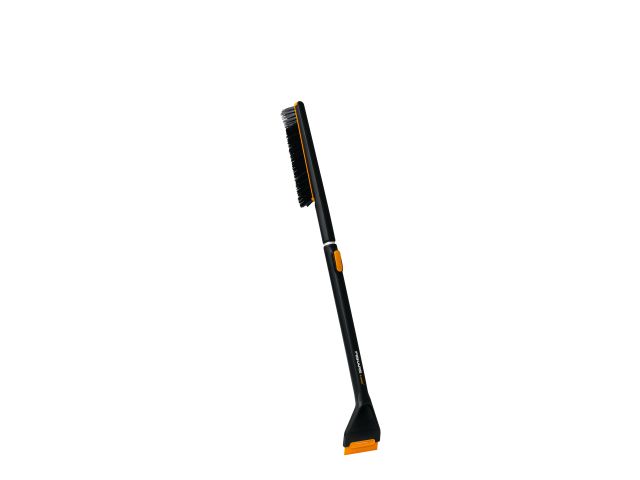 Щетка для снега 85-113см телескоп. со скребком X-series FISKARS (щетка-сметка снеговая, съемный скребок)