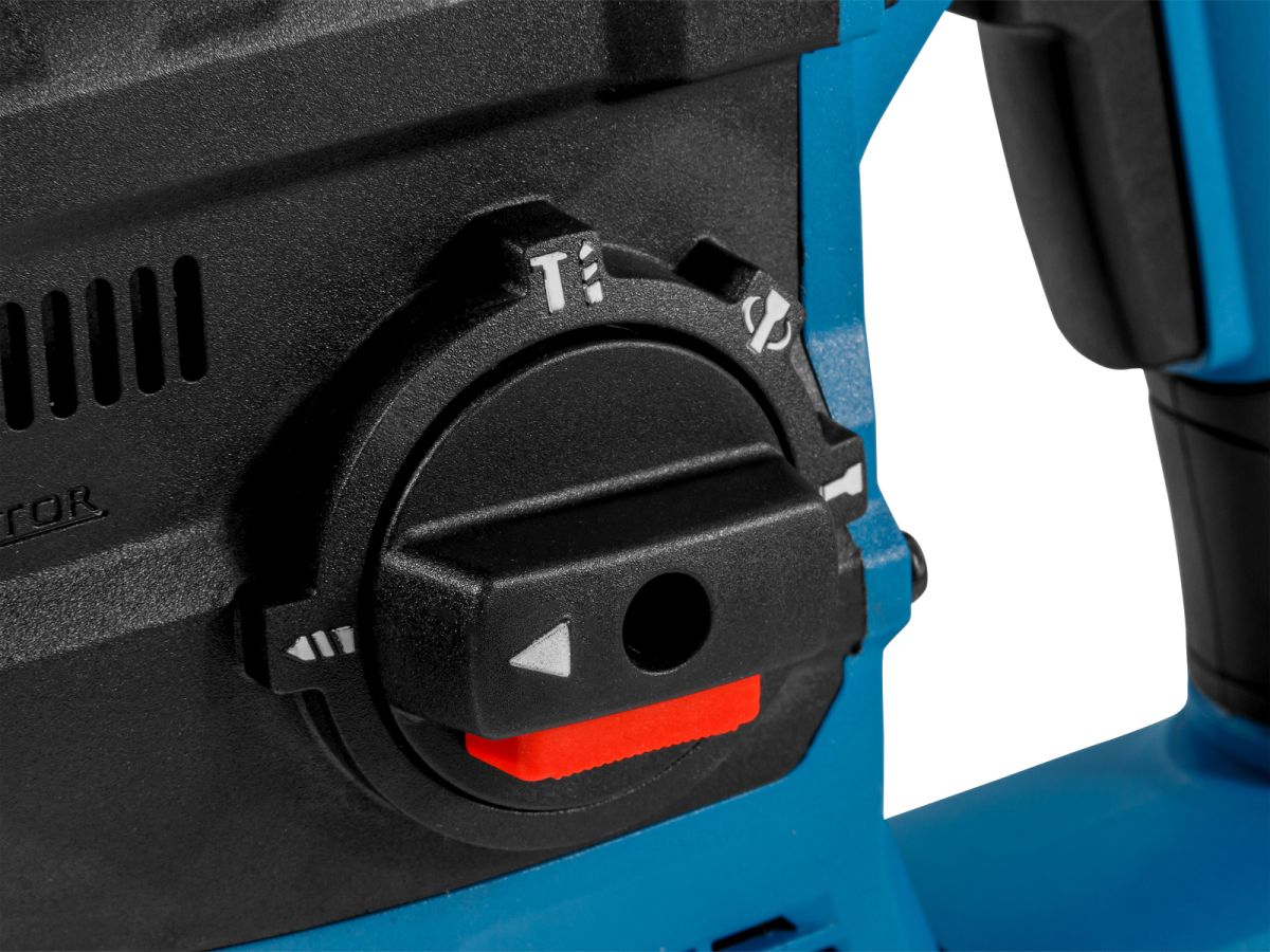Аккум. перфоратор BULL CBH 1826 Xcase, XLTpro, БЕСЩЕТ., 18 В, 2.6 Дж, 26 мм, 1x4 А*ч, з/у