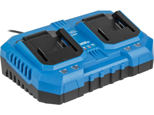 Набор аккумулятор 2х4 А*ч и зарядное устройство 2х4 А BULL XLTpro в чем. SET (18 В, 2x4 А*ч, Li-ion, З/У 2 слота, 2х4 А)