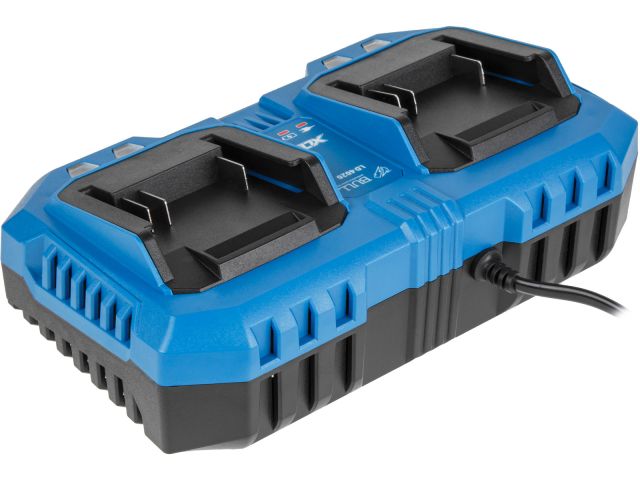 Набор аккумулятор 2х4 А*ч и зарядное устройство 2х4 А BULL XLTpro в чем. SET (18 В, 2x4 А*ч, Li-ion, З/У 2 слота, 2х4 А)