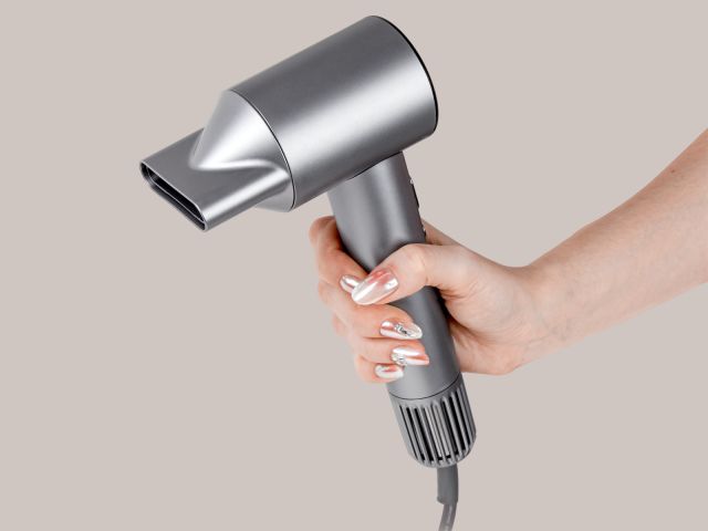 Фен NORMANN AHD-441 (ОТГРУЗКА ТОЛЬКО ПО ЭТН/ЭТТН | 1400 Вт; индикация на дисплее ; холод.обд.; ионизация; BLDC мотор; насадка-концетратор в 