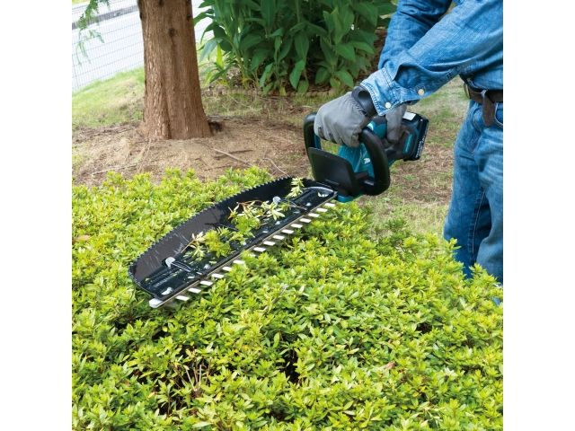 Аккум. кусторез MAKITA LXT DUH 506 Z в кор. (18.0 В, БЕЗ АККУМУЛЯТОРА, длина ножа 500 мм, шаг ножа: 20 мм, вес 4.0 кг)