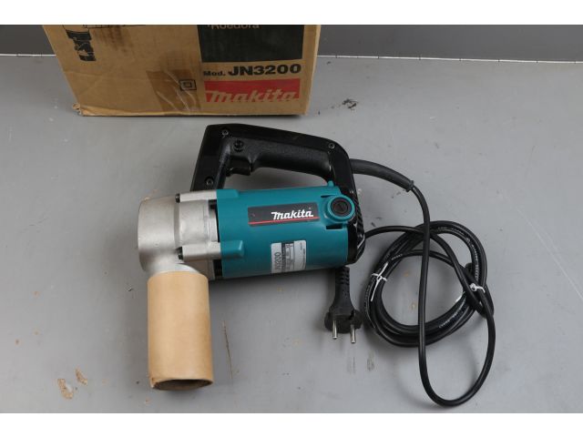 Ножницы высечные MAKITA JN 3200 в чем. уцененный (2480488384) (660 Вт, сталь до 3.2 мм)