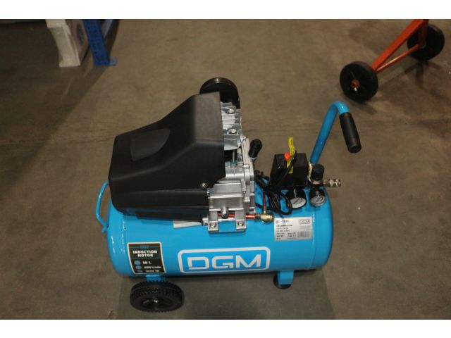 Компрессор DGM AC-150C коаксиальный уцененный (2679346880) (260 л/мин, 8 атм, коаксиальный, масляный, ресив. 50 л, 230 В, 1.8 кВт)