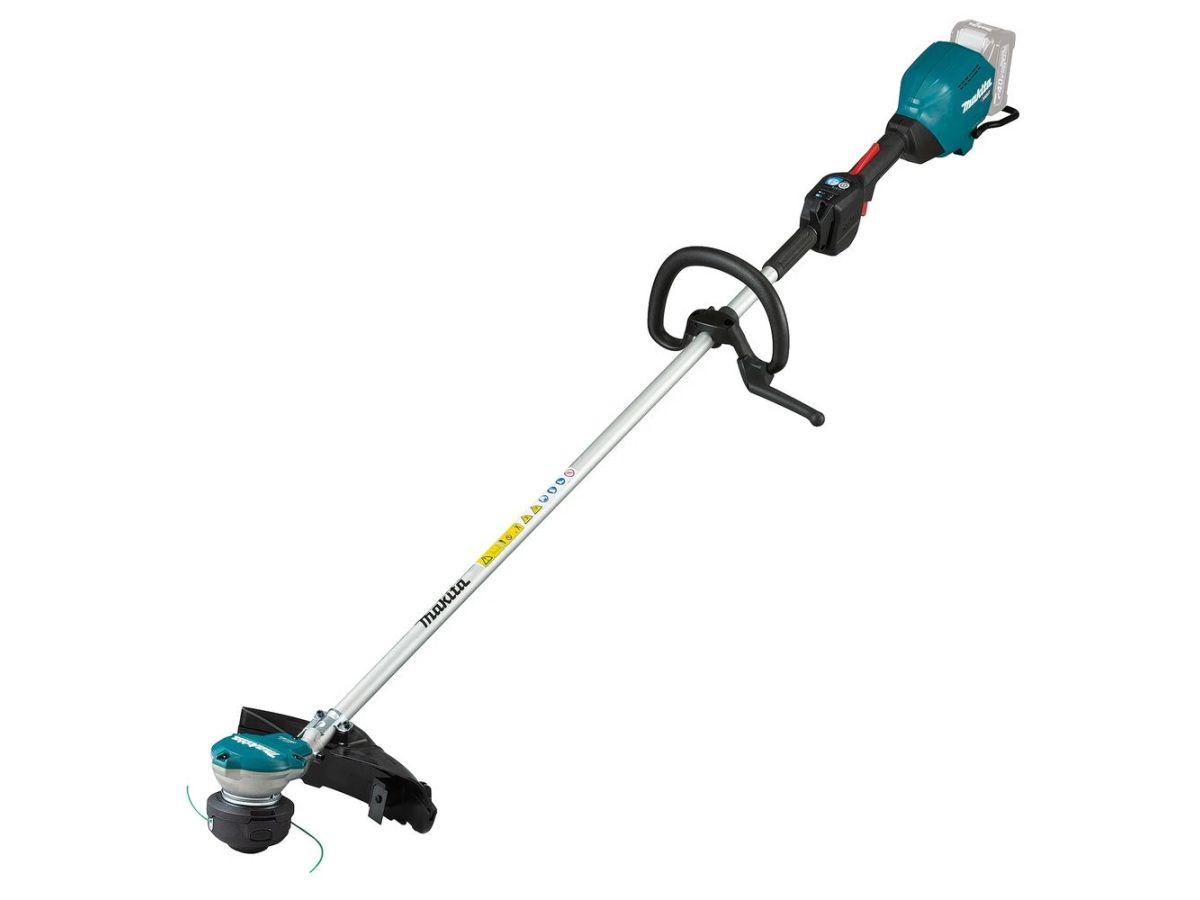Аккум. триммер MAKITA XGT UR003GZ в кор.
