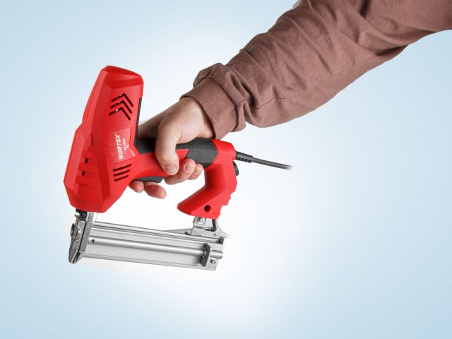 Степлер электрический WORTEX ES 2053 в кор. 2300 Вт, 60 скоб/гвоздей в мин.,