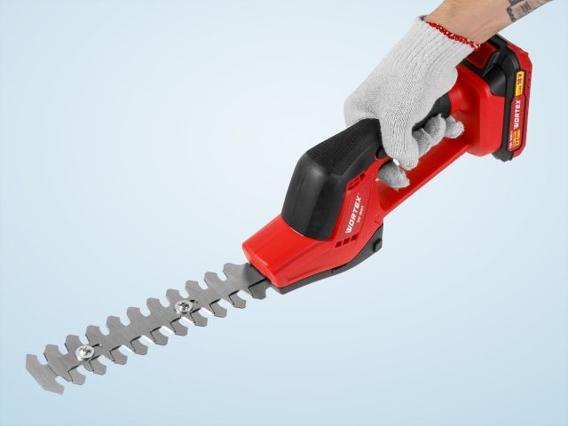 Аккум. ножницы садовые WORTEX SG 1820 в кор. + насадка-кусторез ALL1 XLT SOLO (Длина ножа (кусторез) 150 мм, длина ножа (для травы) 130 мм)