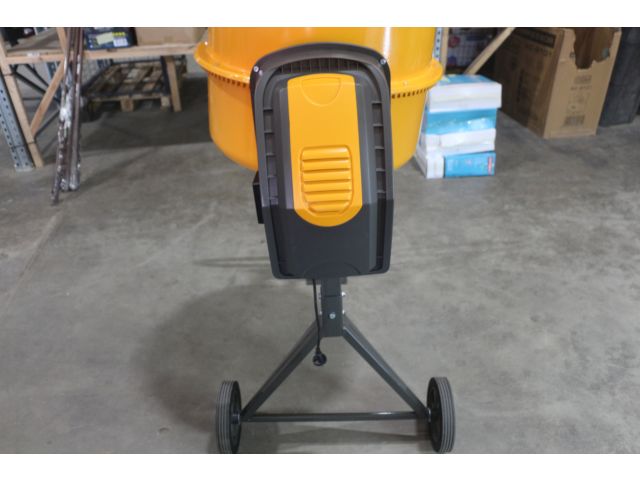 Бетоносмеситель ECO CM-200 уцененный (8156919701) (объём 200/148 л, 1100 Вт, 230 В, вес 52,9 кг)