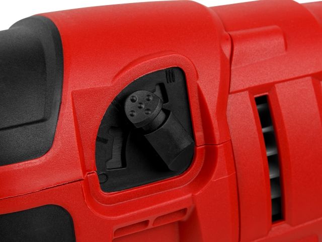 Сабельная пила WORTEX SR 2012 E в кор. + 2 пильных полотна 1200 Вт, дер. 210 мм, ход 30 мм, рег.об. (1200 Вт, дер.210 мм, алюм.20 мм, рег.об