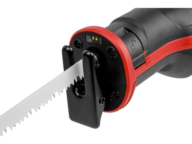 Сабельная пила WORTEX SR 2012 E в кор. + 2 пильных полотна 1200 Вт, дер. 210 мм, ход 30 мм, рег.об. (1200 Вт, дер.210 мм, алюм.20 мм, рег.об